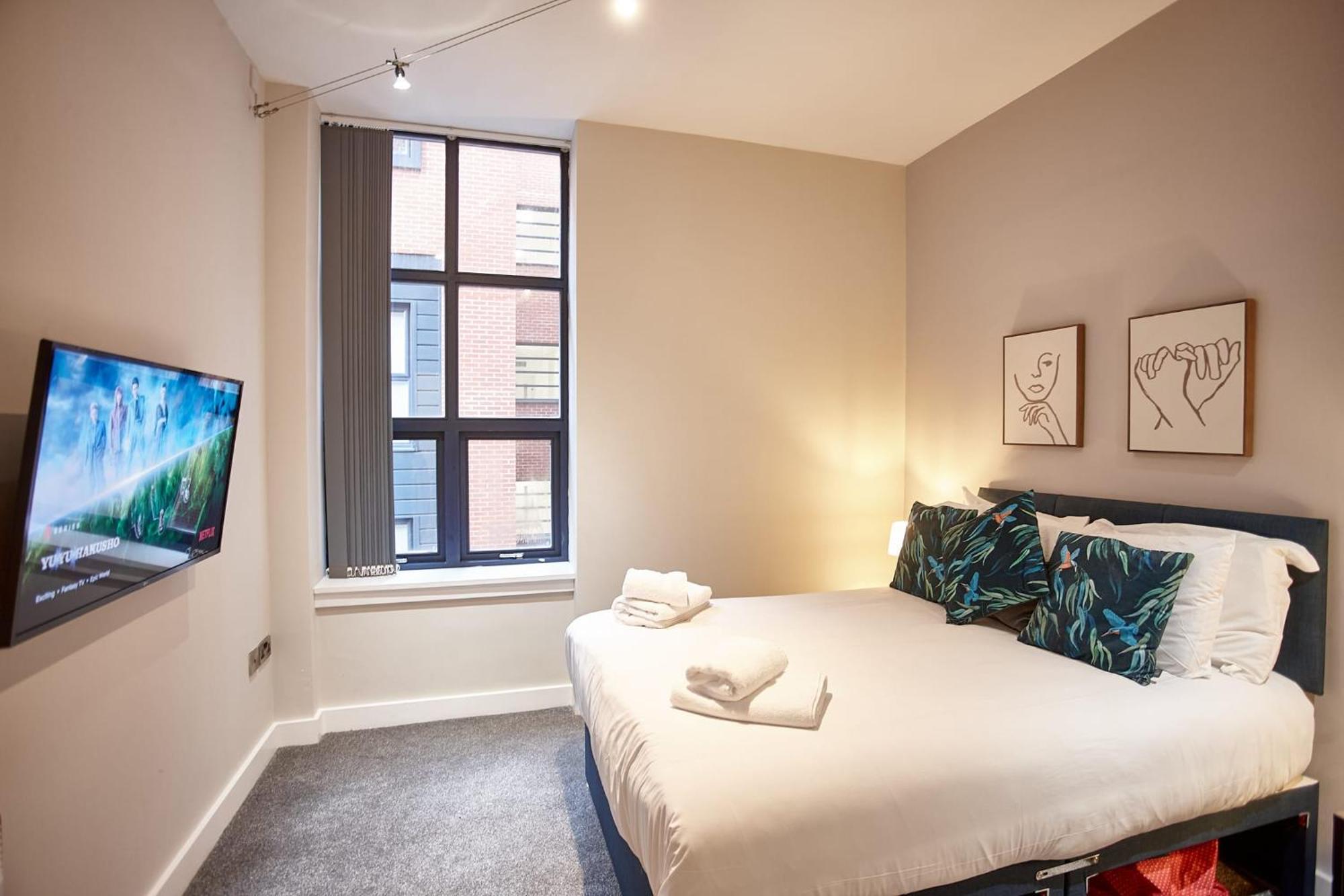 The Jade Suite Manchester Exterior photo